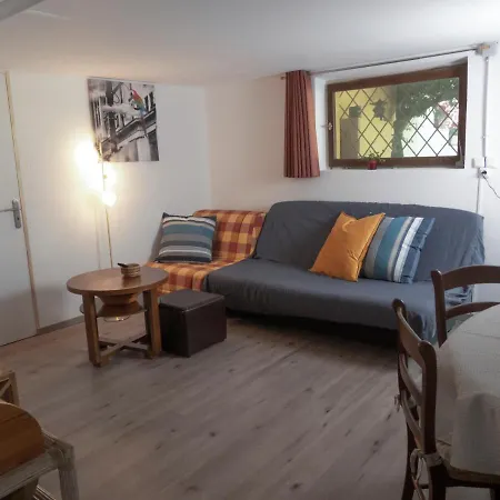 Apartment Entier Dans Un Ecrin De Verdure *
