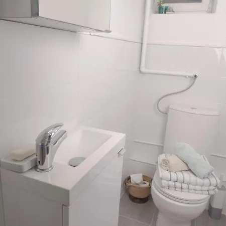 Entier Dans Un Ecrin De Verdure Apartmán