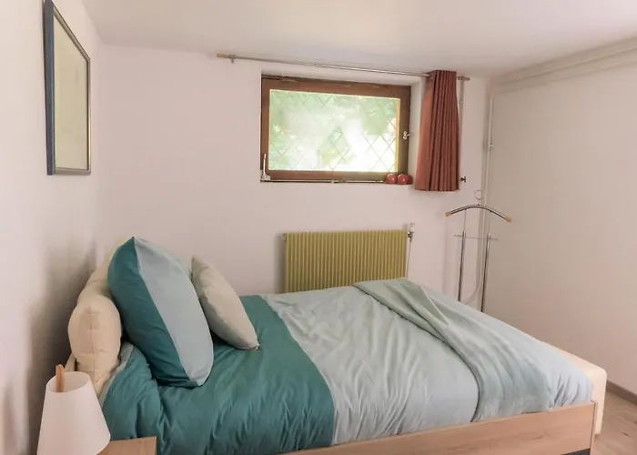 Entier Dans Un Ecrin De Verdure Daire Thann